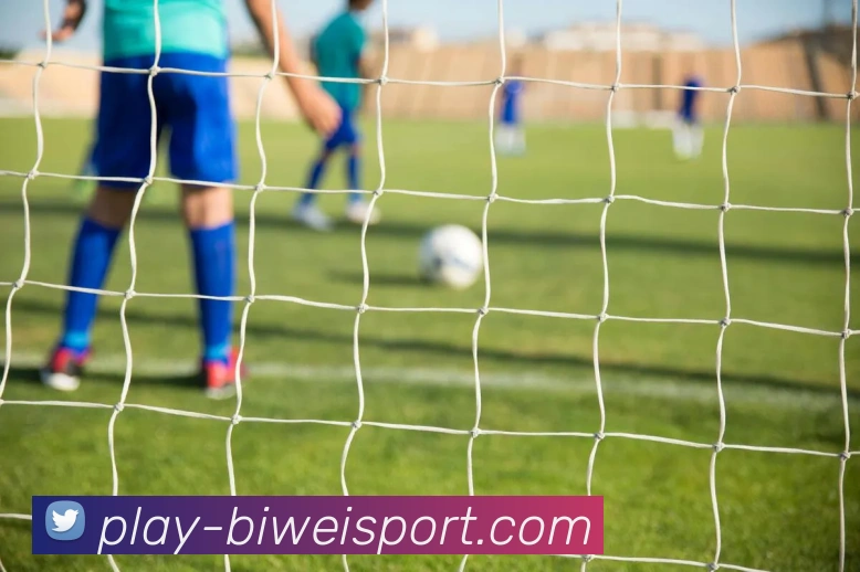 快船替补得分惨淡仅12分独行侠替补火力全开31分差距明显